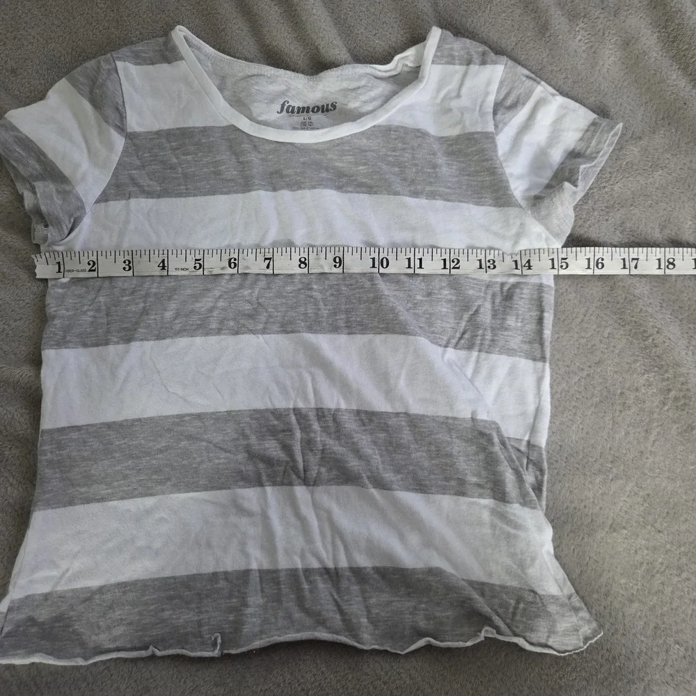 Old Navy Girls Size L Short Sleeve Round Neck White Gray Stripes T-shirt
